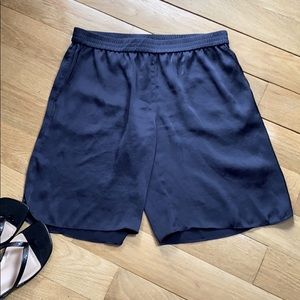 Aritzia - Cute navy blue shorts